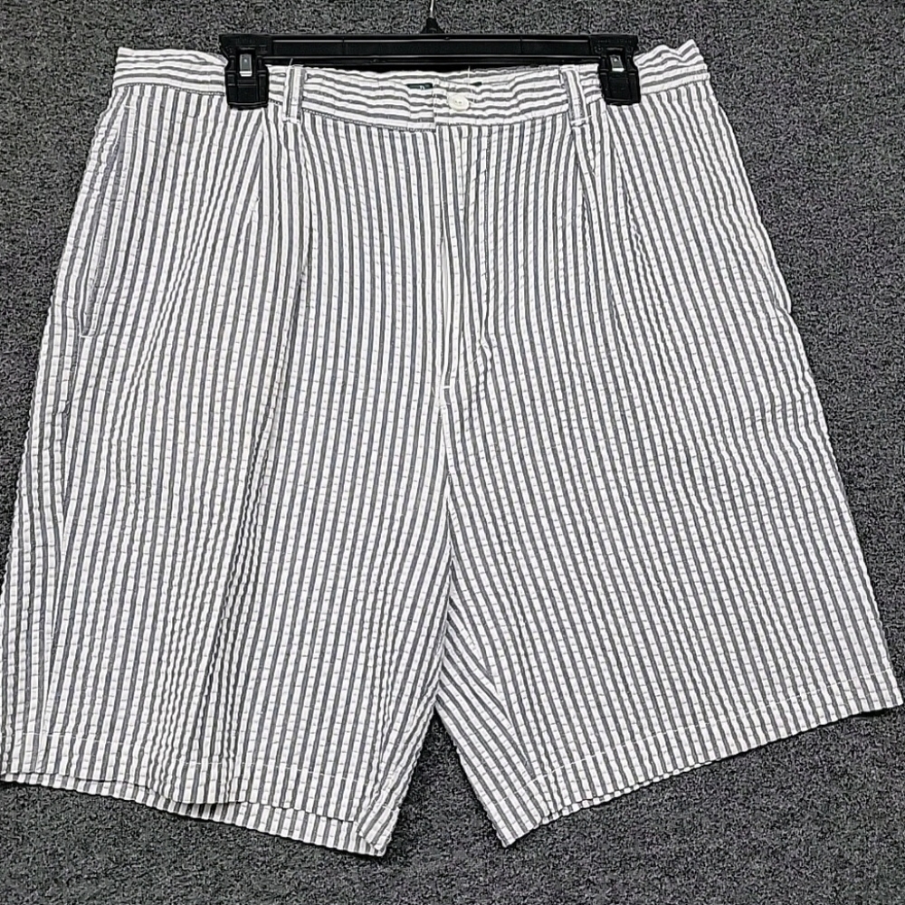 Mens Knights Of The Round Table 4 Pocket White Blue  Shorts Size 34 X 7.5"